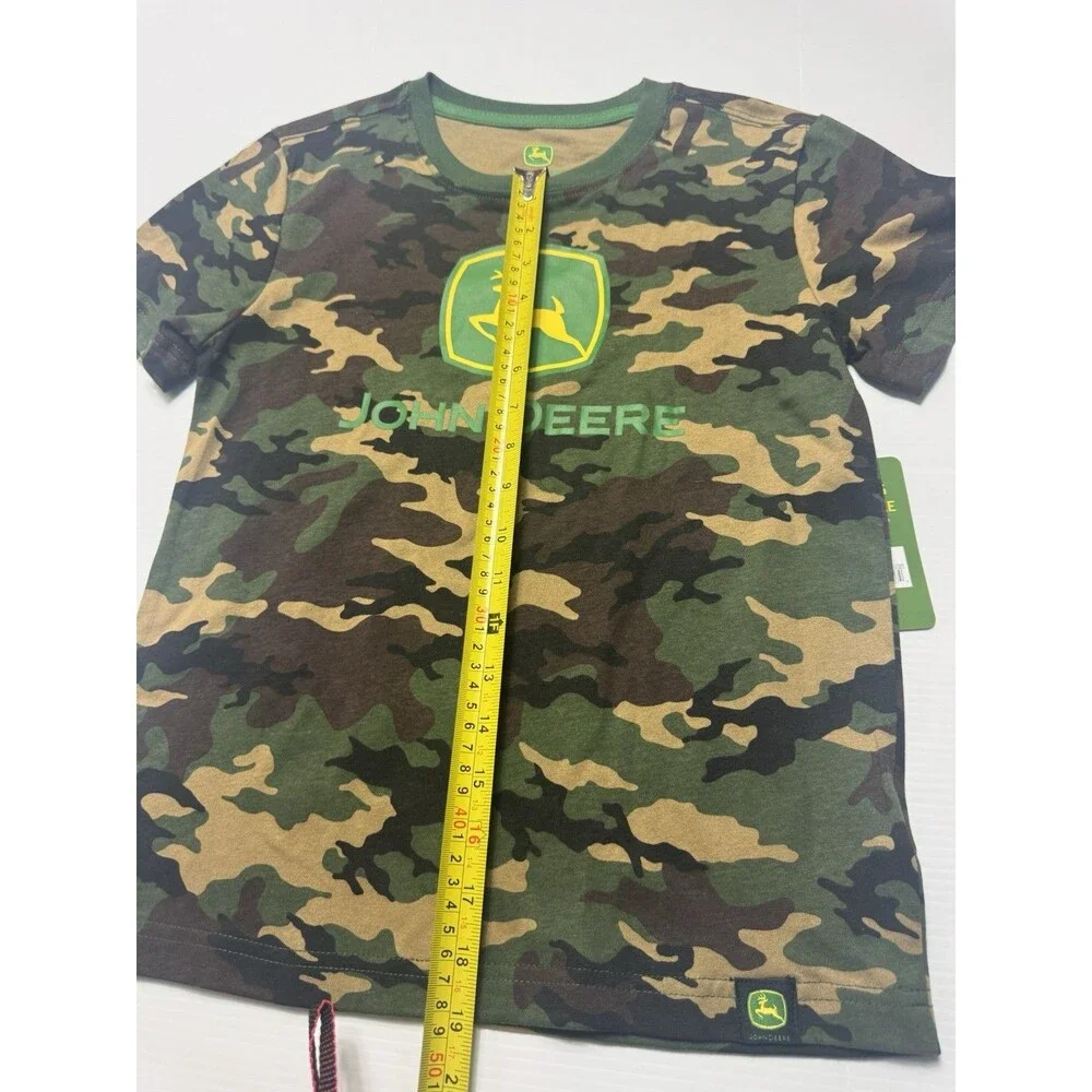 John Deere Kids Camo Logo T-Shirt Size M (8) Green Short Sleeve NWT